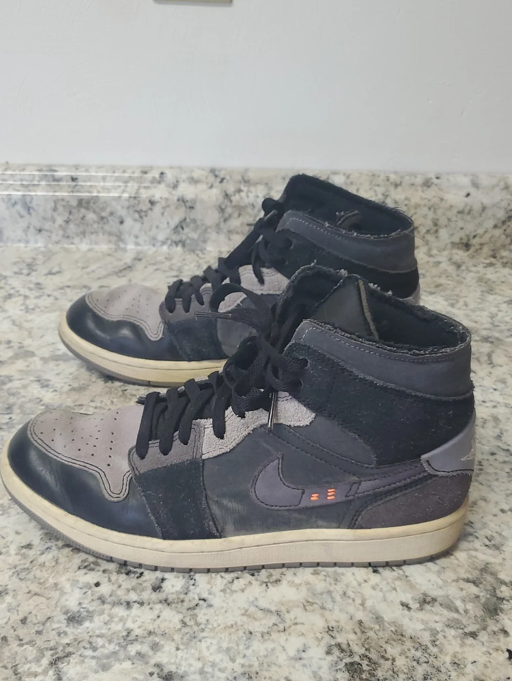 Jordan Men's High-Top Sneakers in Black and Gray